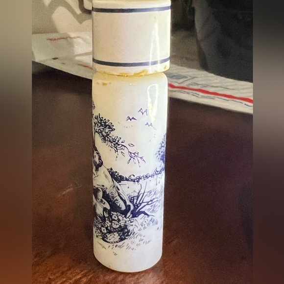 1970s EMPTY Reverie Eau De Parfume by Tuvache, Victorian scene - Picture 2 of 9